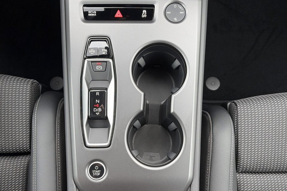 Audi Q4 e-tron performance 5d