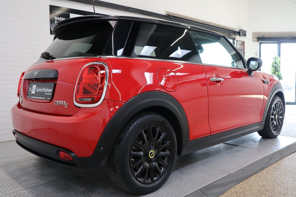 MINI Cooper SE Classic Trim 3d