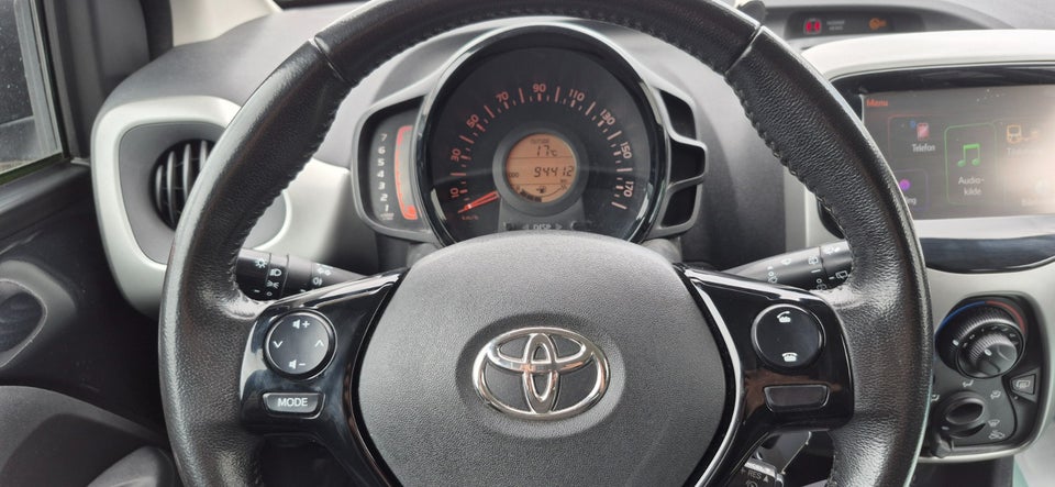 Toyota Aygo 1,0 VVT-i x-black II 5d