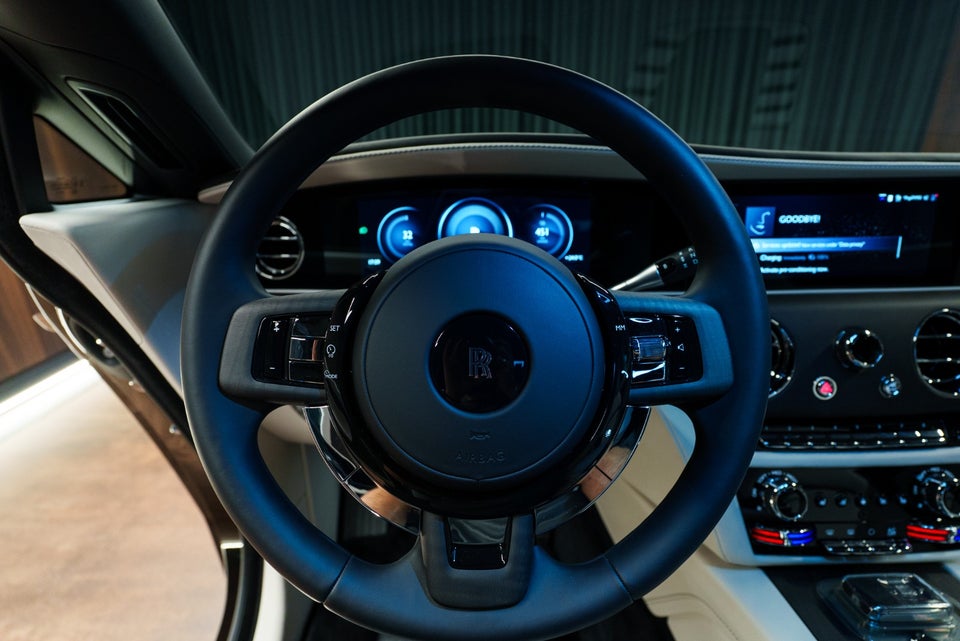 Rolls-Royce Spectre 2d