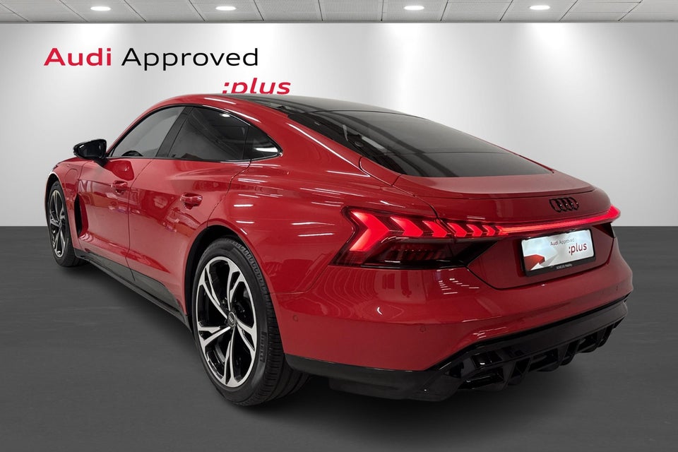 Audi e-tron GT quattro 4d