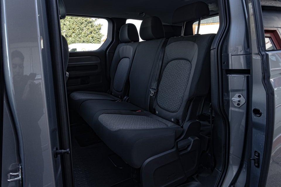 VW ID.Buzz 77 Pro SWB 5d