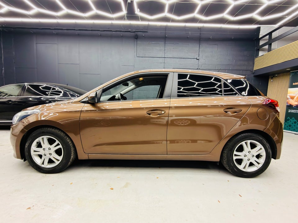 Hyundai i20 1,25 Trend 5d