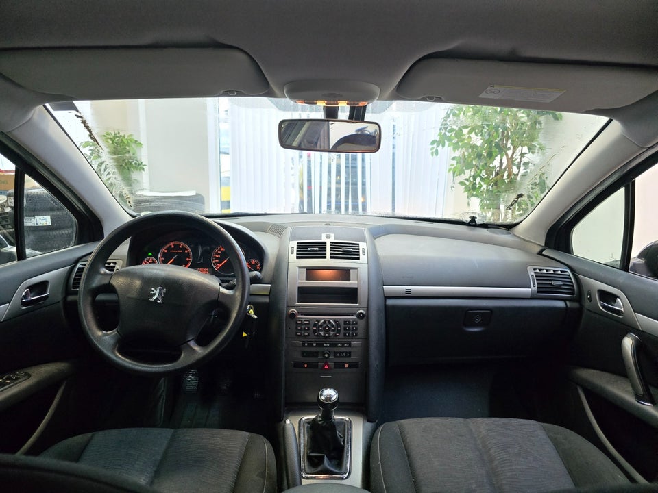 Peugeot 407 1,8 XR stc. 5d