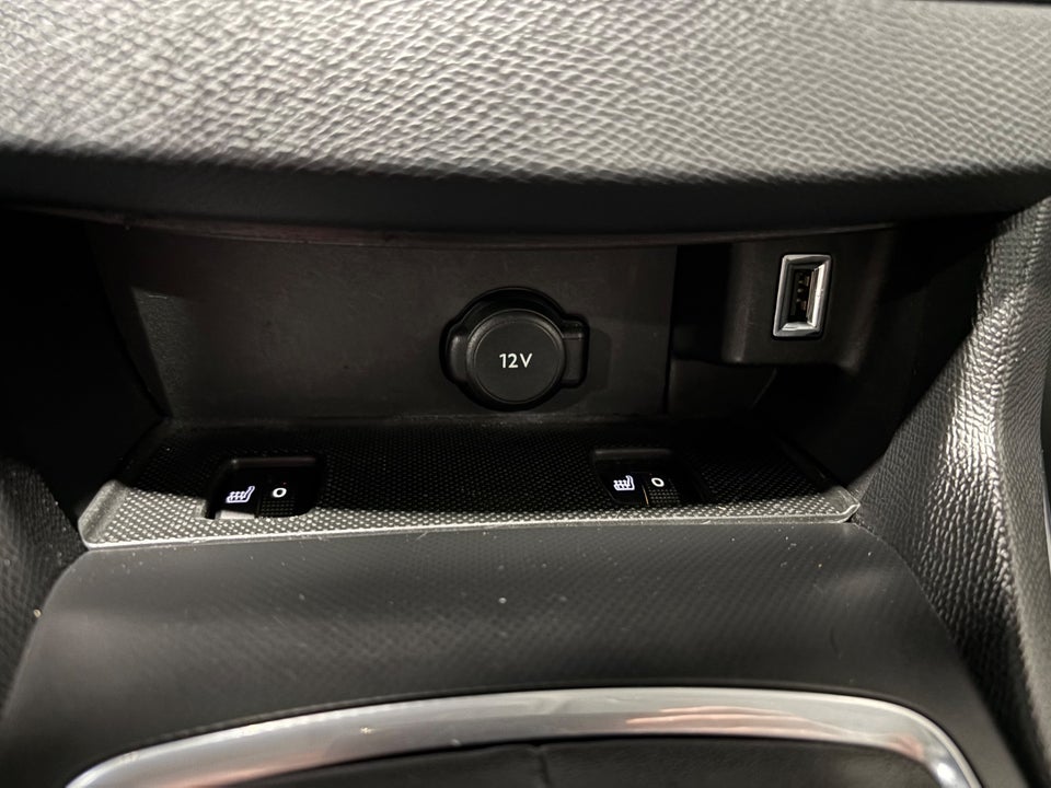 Peugeot 308 1,2 PureTech 130 Infinity SW 5d