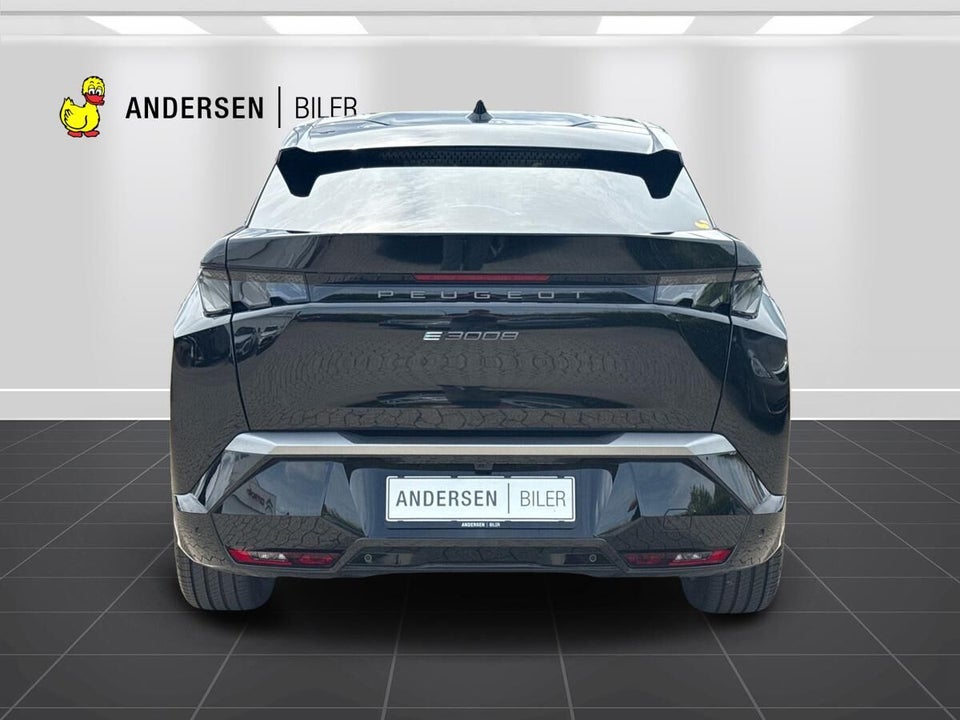 Peugeot e-3008 77 GT Pack 5d