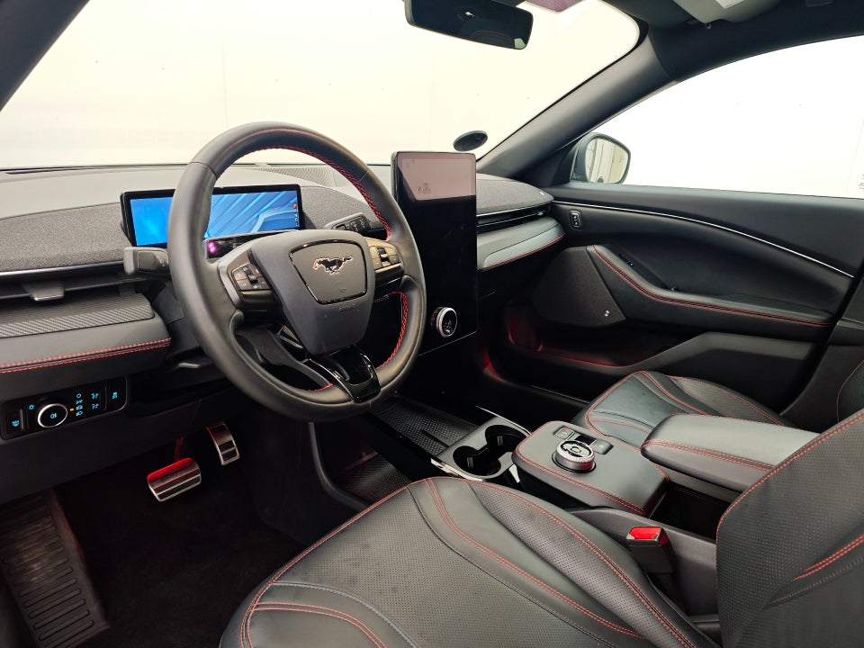 Ford Mustang Mach-E 75 Premium Standard Range AWD 5d