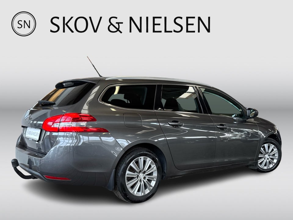 Peugeot 308 1,6 BlueHDi 120 Allure Sky SW 5d