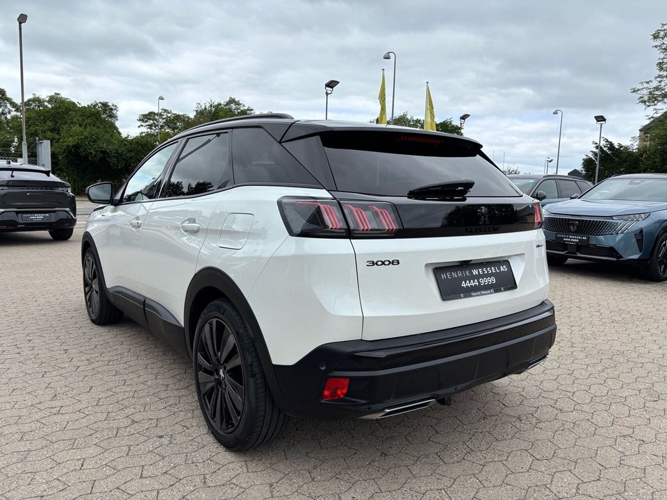 Peugeot 3008 1,6 Hybrid GT Black Pack EAT8 5d