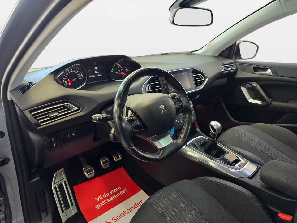 Peugeot 308 1,5 BlueHDi 130 Prestige SW 5d