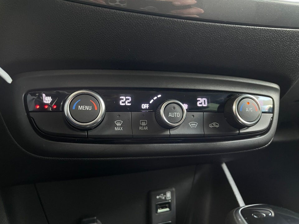 Opel Crossland 1,2 T 130 Elegance aut. 5d