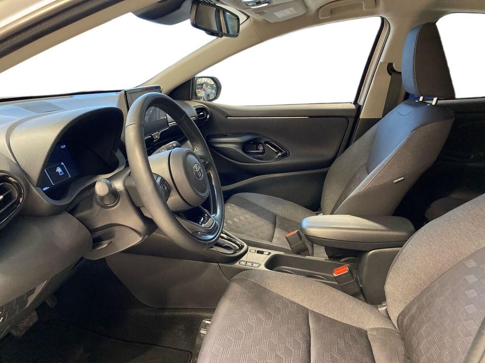 Toyota Yaris 1,5 Hybrid Style Technology e-CVT 5d