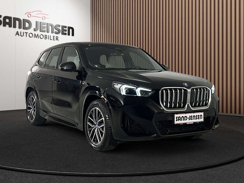 BMW iX1 xDrive30 M-Sport 5d