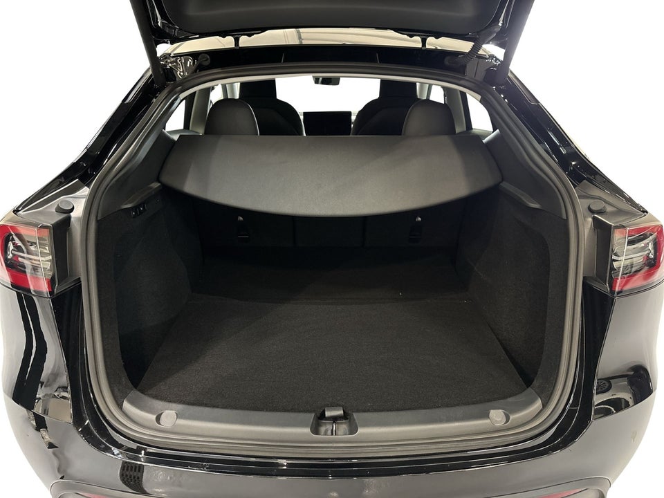 Tesla Model Y Long Range RWD 5d