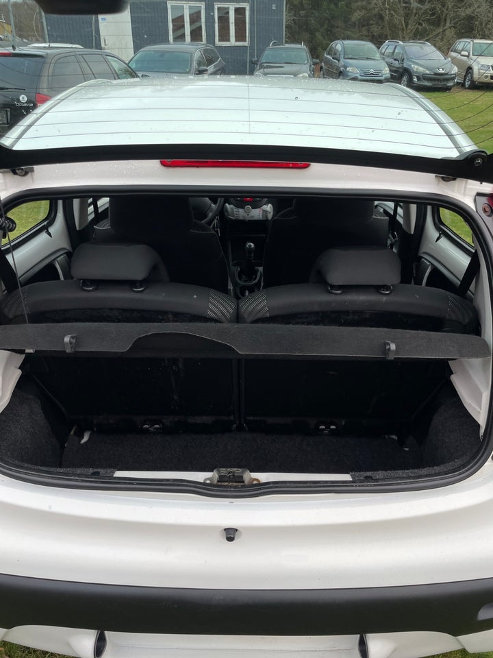 Peugeot 107 1,0 Active 5d