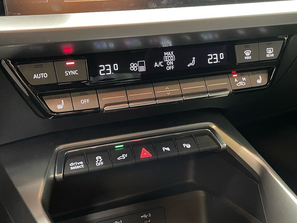 Audi A3 40 TFSi e Prestige Sportback S-tr. 5d