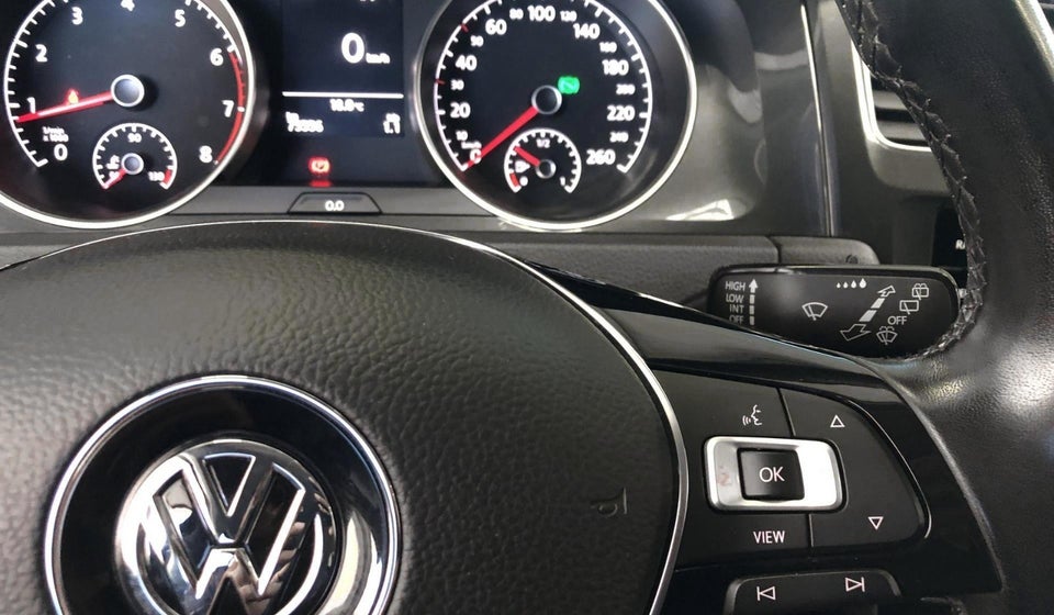 VW Golf VII 1,5 TSi 150 Comfortline Connect Variant DSG 5d