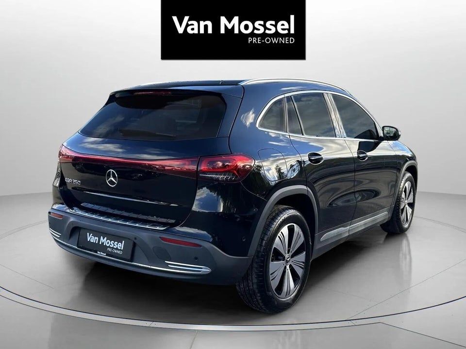 Mercedes EQA250 Progressive 5d