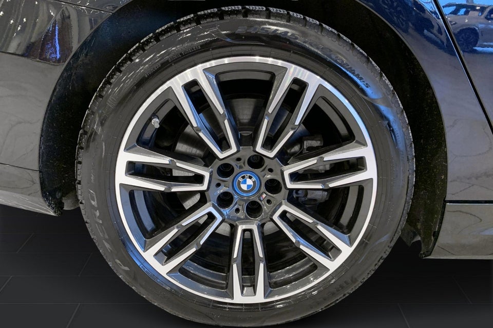 BMW i5 eDrive40 M-Sport 4d