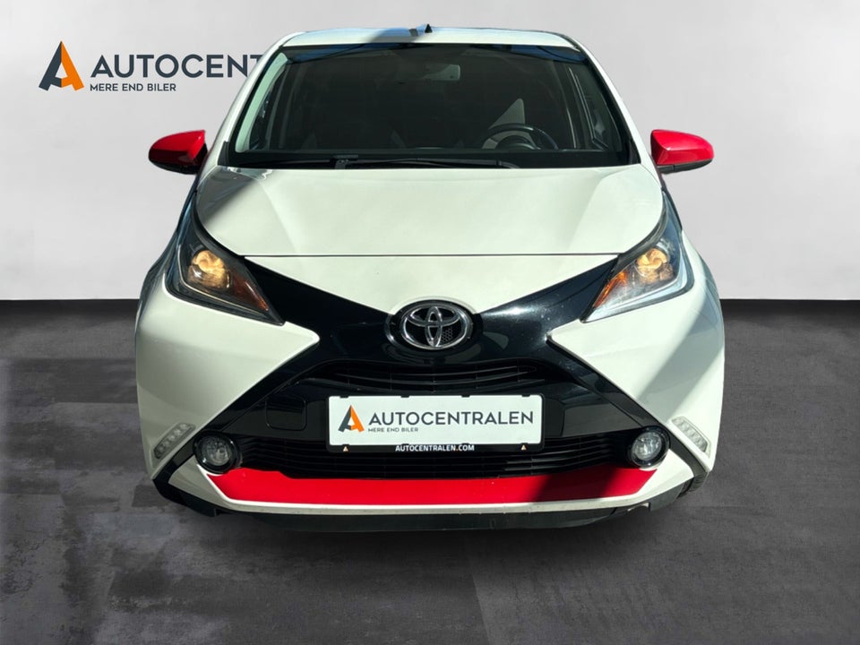 Toyota Aygo 1,0 VVT-i x-press 5d