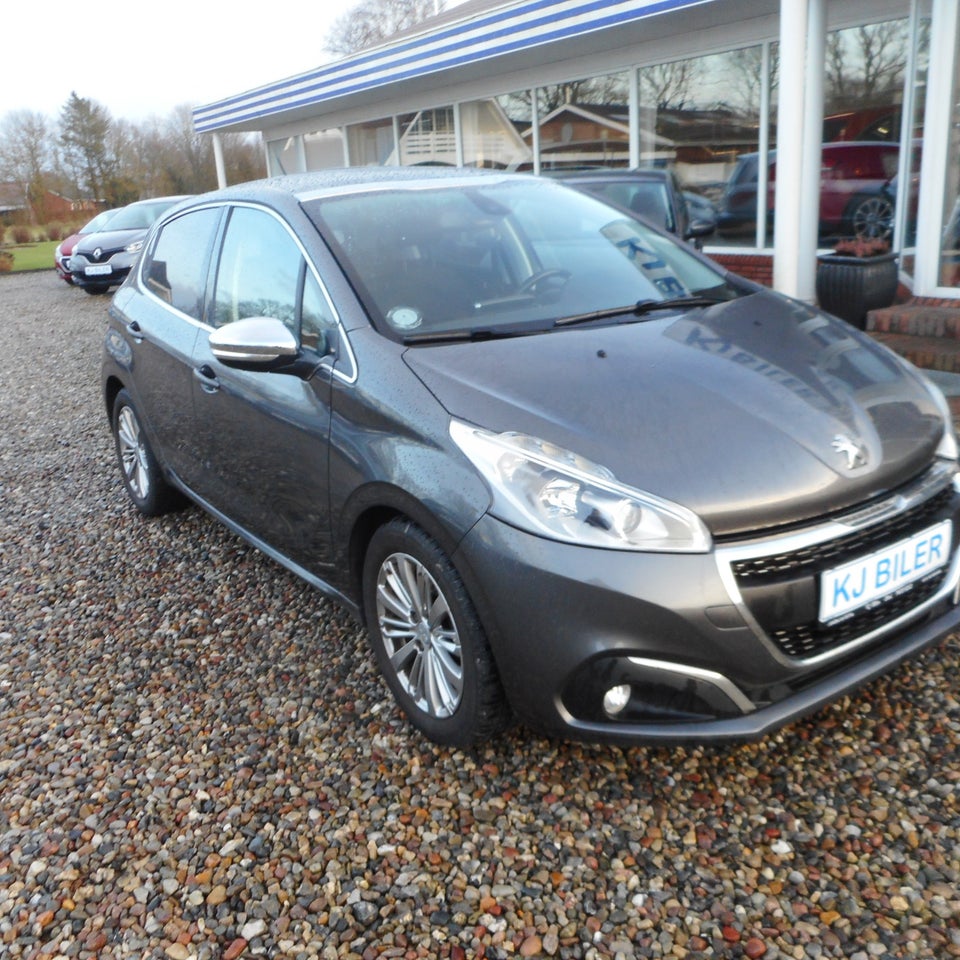 Peugeot 208 1,6 BlueHDi 100 Desire Sky 5d