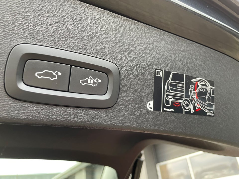 Volvo XC40 1,5 T4 ReCharge Inscription aut. 5d