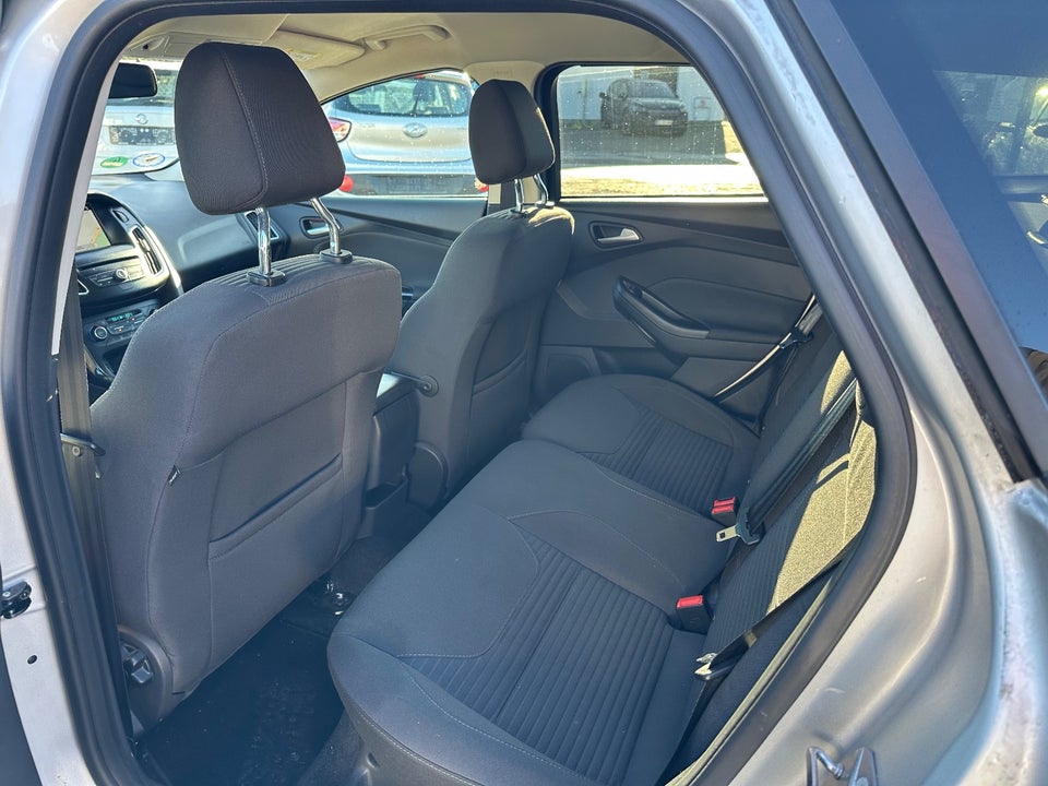 Ford Focus 1,0 SCTi 125 Titanium Fun stc. 5d