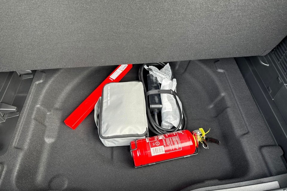 Hyundai Kona 65 EV Essential 5d