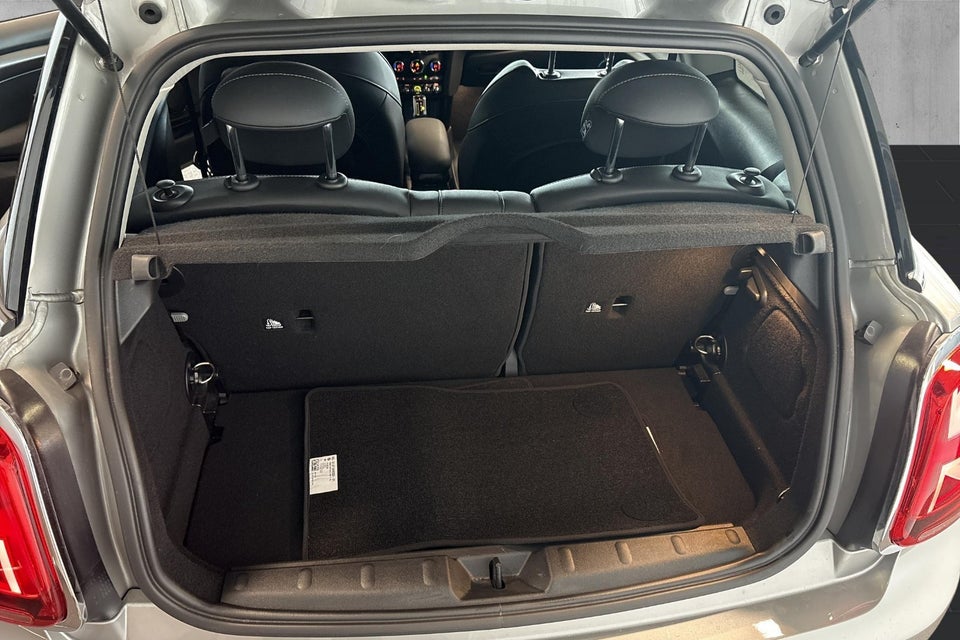 MINI Cooper SE Classic Trim 3d