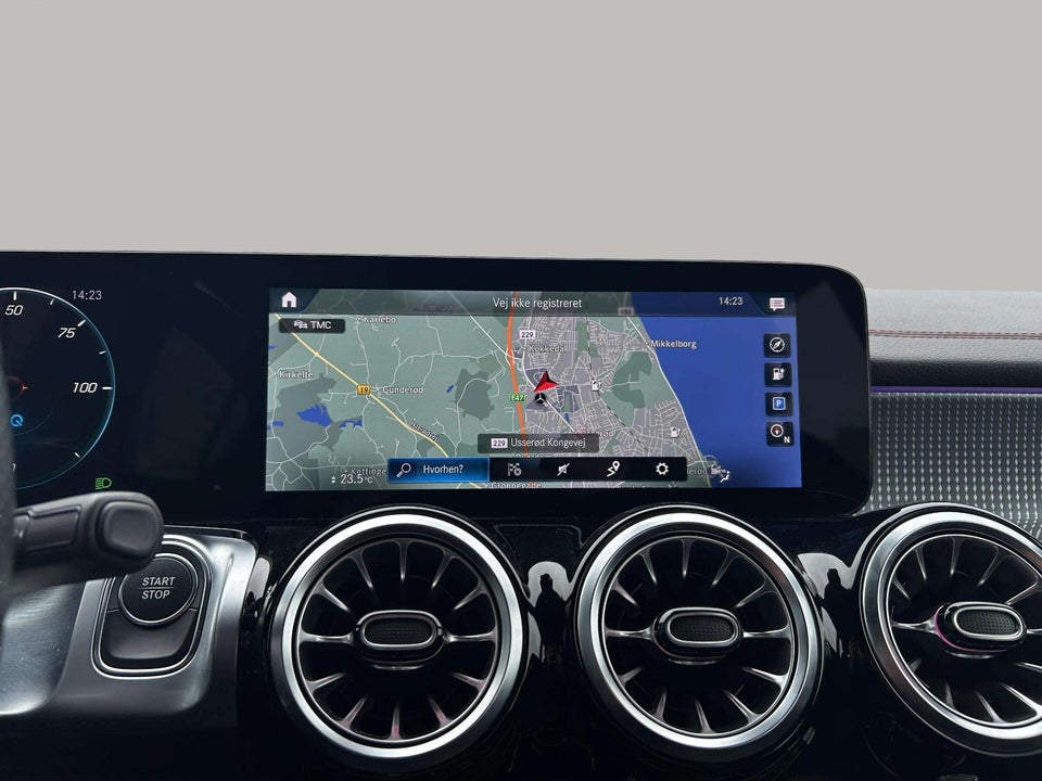 Mercedes EQB250 AMG Line 5d