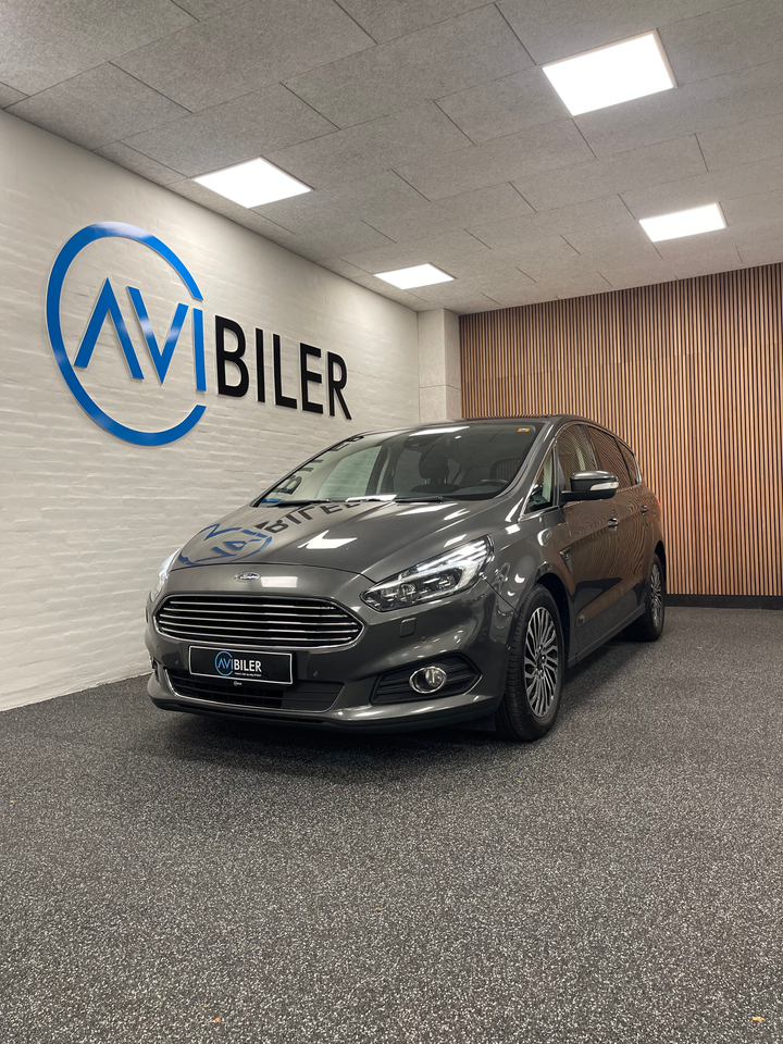 Ford S-MAX 2,0 EcoBlue Titanium aut. 5d