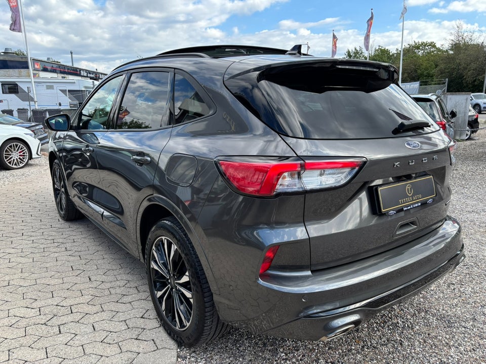 Ford Kuga 2,5 PHEV ST-Line X CVT 5d