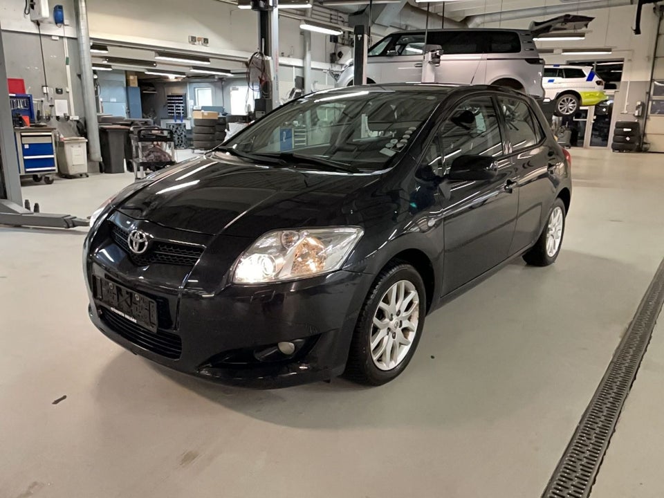 Toyota Auris 1,6 Luna 5d