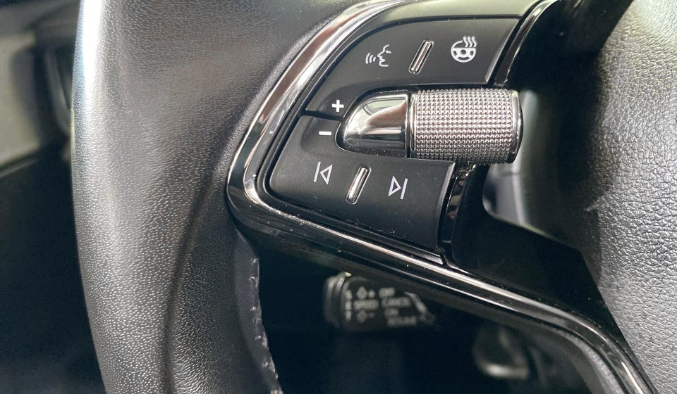 Skoda Enyaq 60 iV Suite 5d