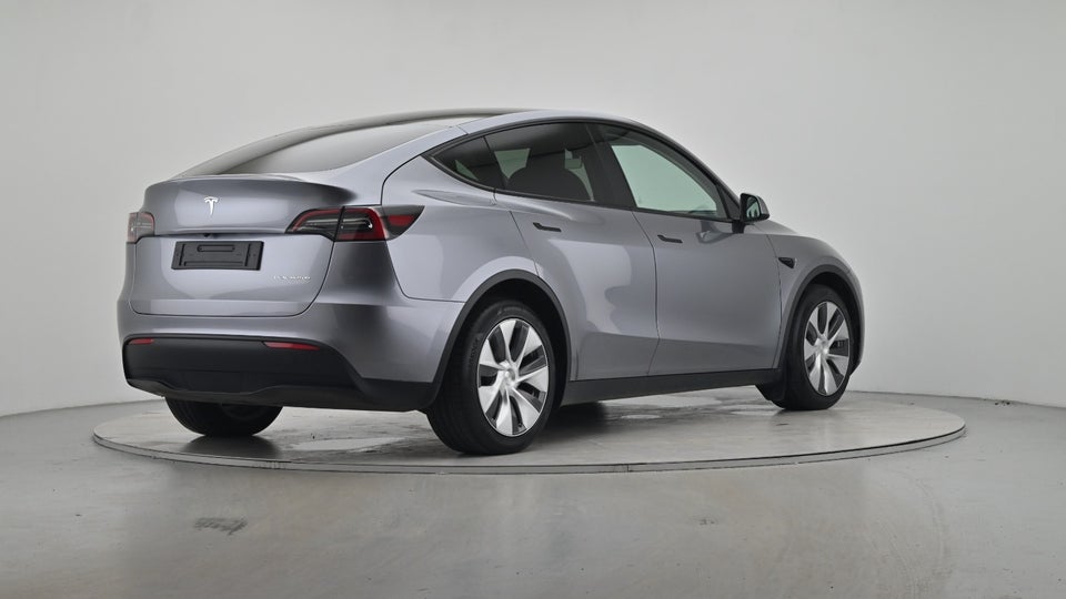 Tesla Model Y Long Range AWD 5d