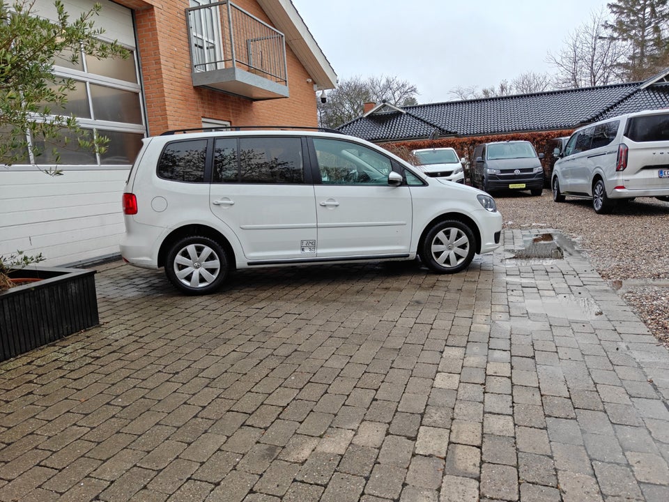 VW Touran 1,6 TDi 105 Comfortline BMT Van 5d