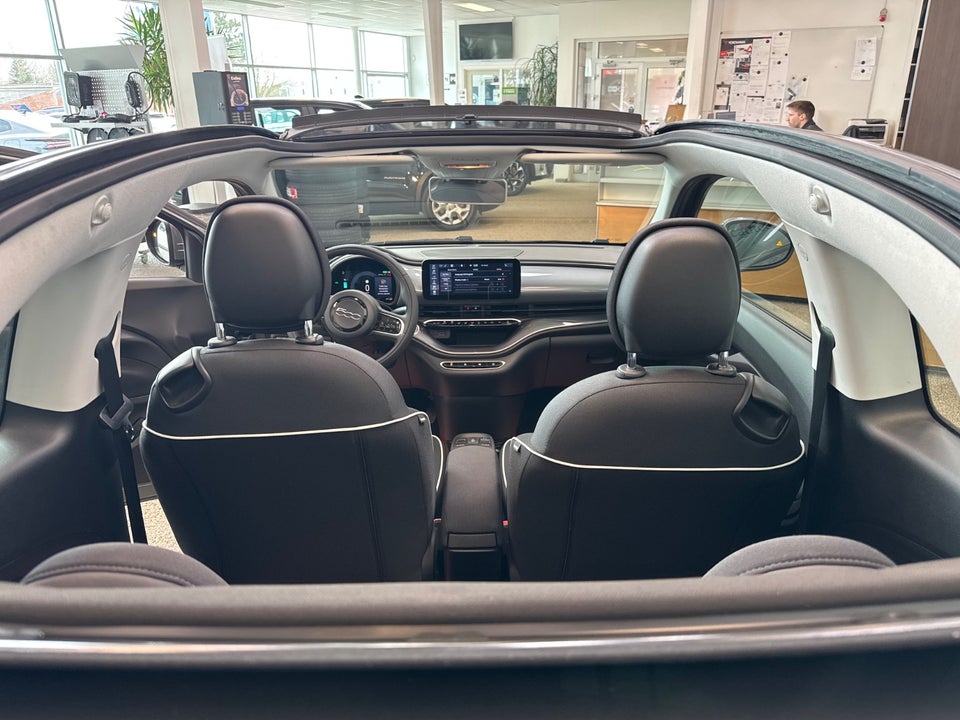 Fiat 500e 42 Icon Cabrio 2d