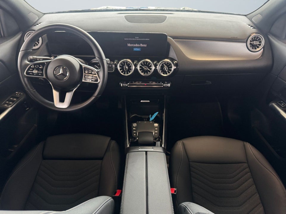 Mercedes EQA250+ Progressive 5d