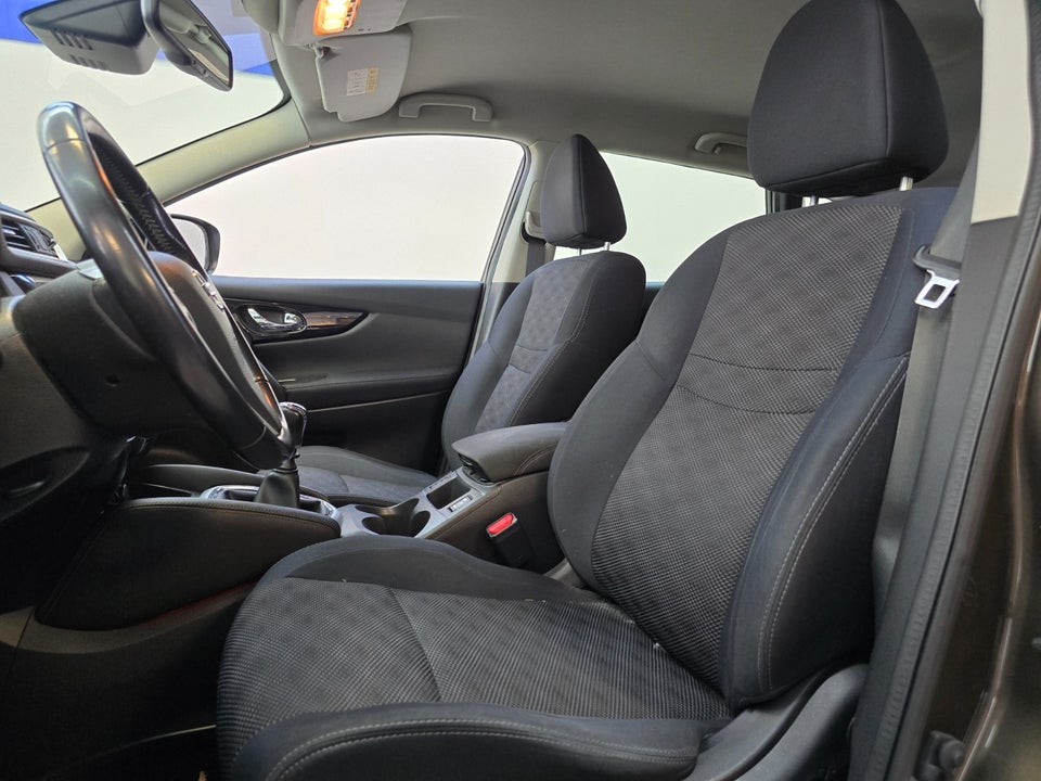 Nissan Qashqai 1,2 Dig-T 115 Acenta 5d