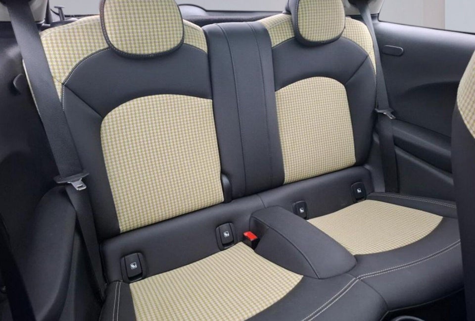 MINI Cooper SE Classic Trim 3d