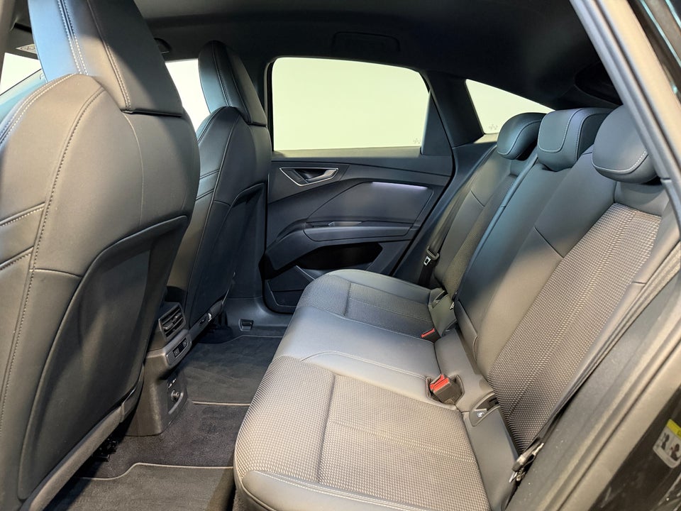 Audi Q4 e-tron 45 S-line Sportback 5d