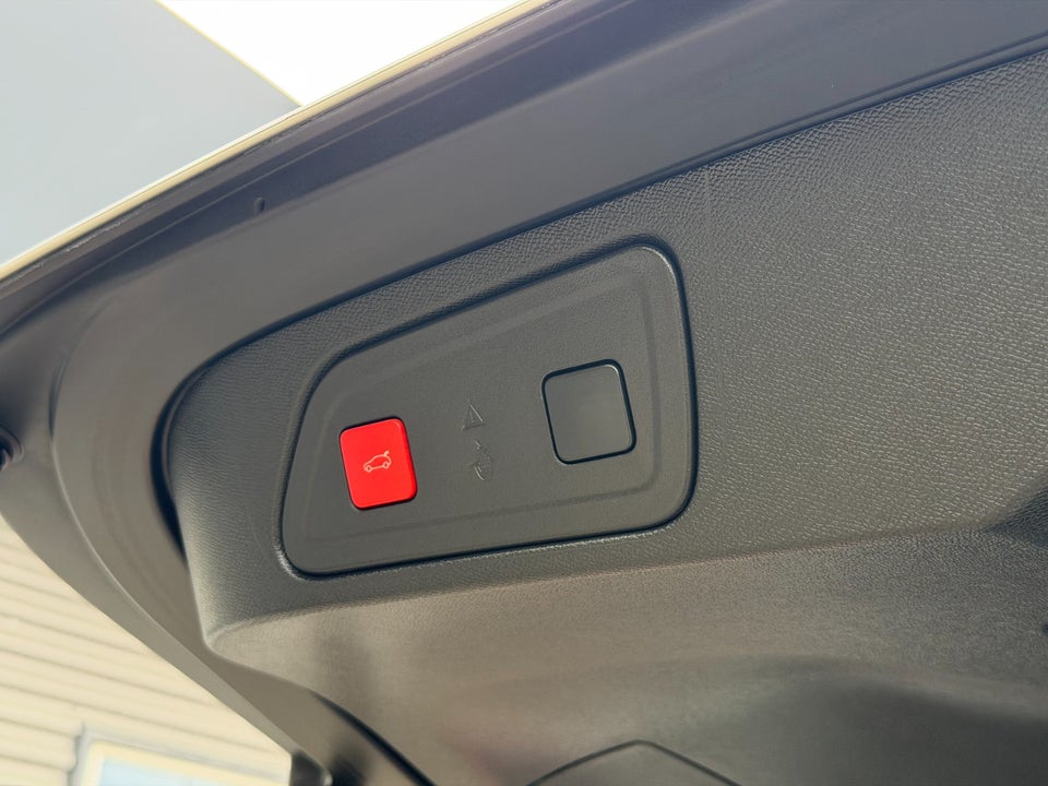 Citroën C5 Aircross 1,6 Hybrid Shine Sport EAT8 5d