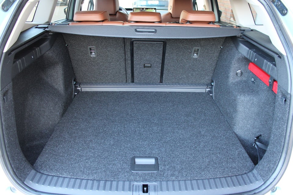 Skoda Enyaq 85 iV ecoSuite Advanced 5d