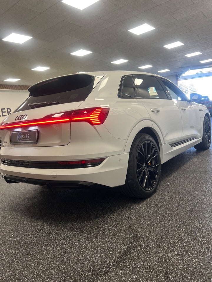 Audi e-tron 55 Black Edition S-line quattro 5d