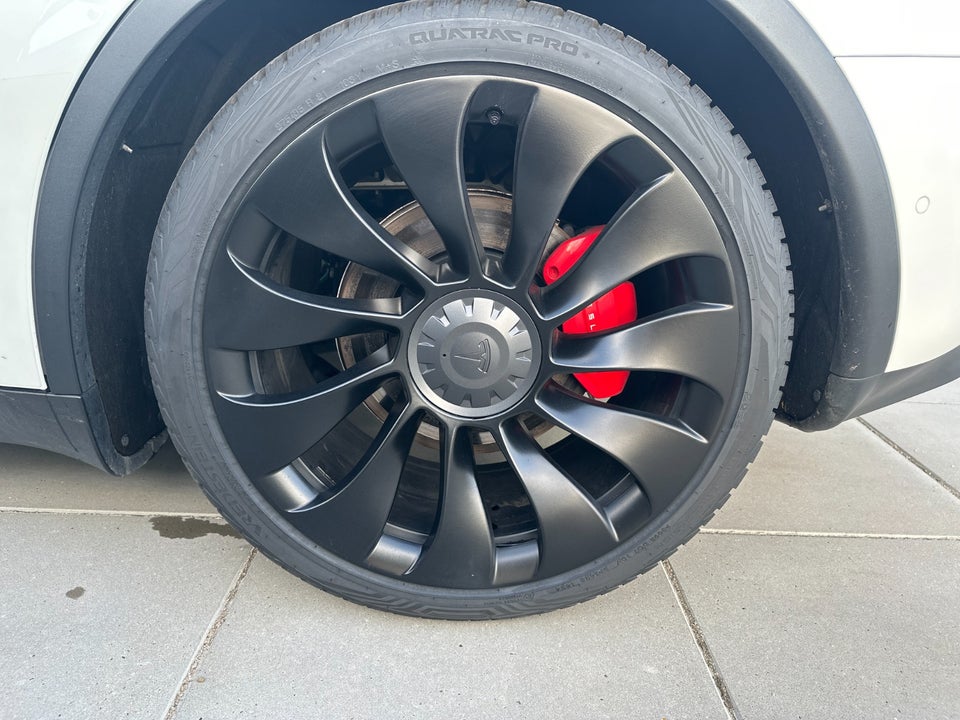 Tesla Model Y Performance AWD 5d