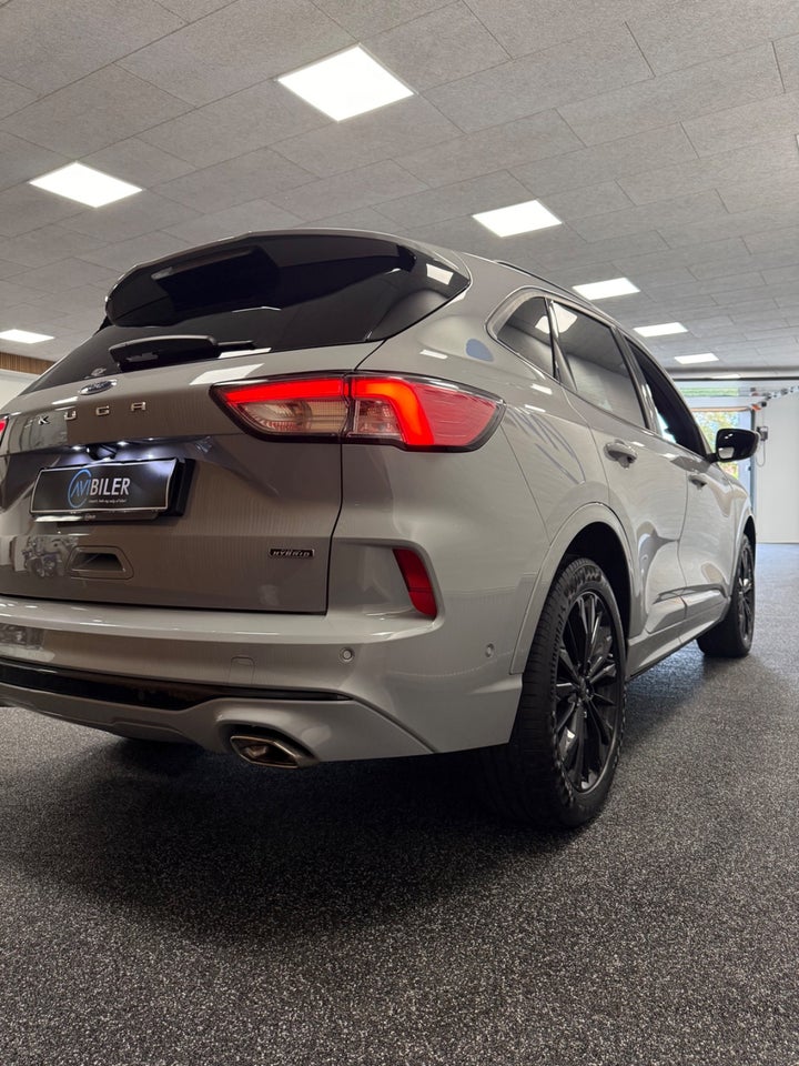 Ford Kuga 2,5 PHEV Graphite Tech CVT 5d