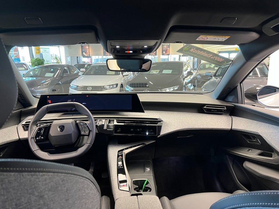 Peugeot e-3008 77 Allure 5d
