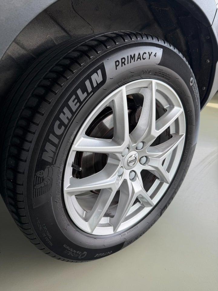 Volvo XC40 2,0 D4 200 Momentum Polestar aut. AWD 5d