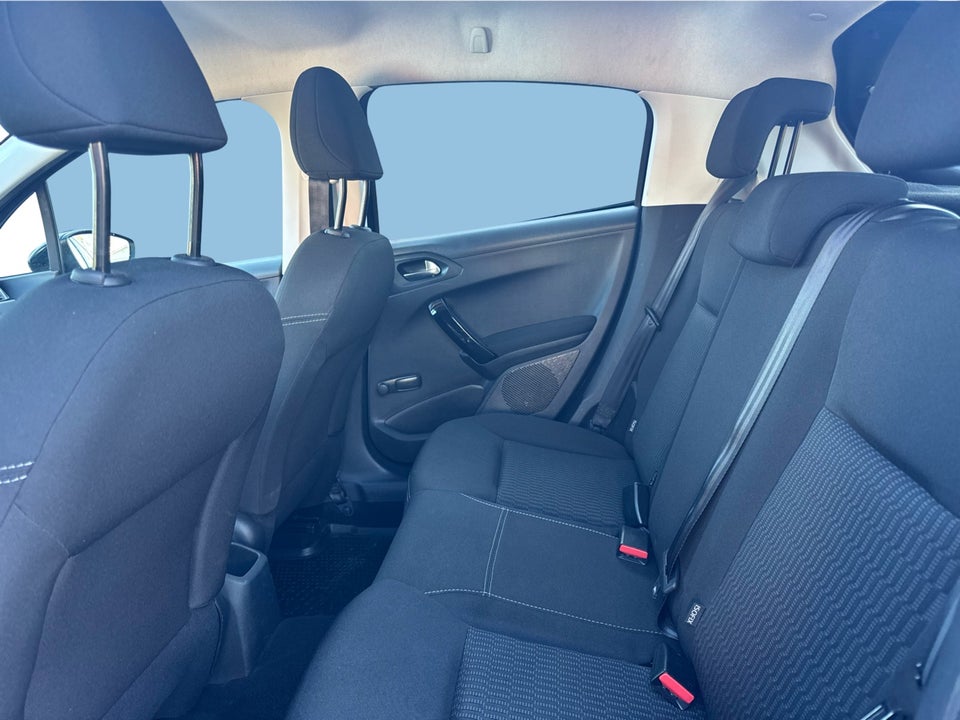 Peugeot 208 1,6 BlueHDi 100 Active 5d