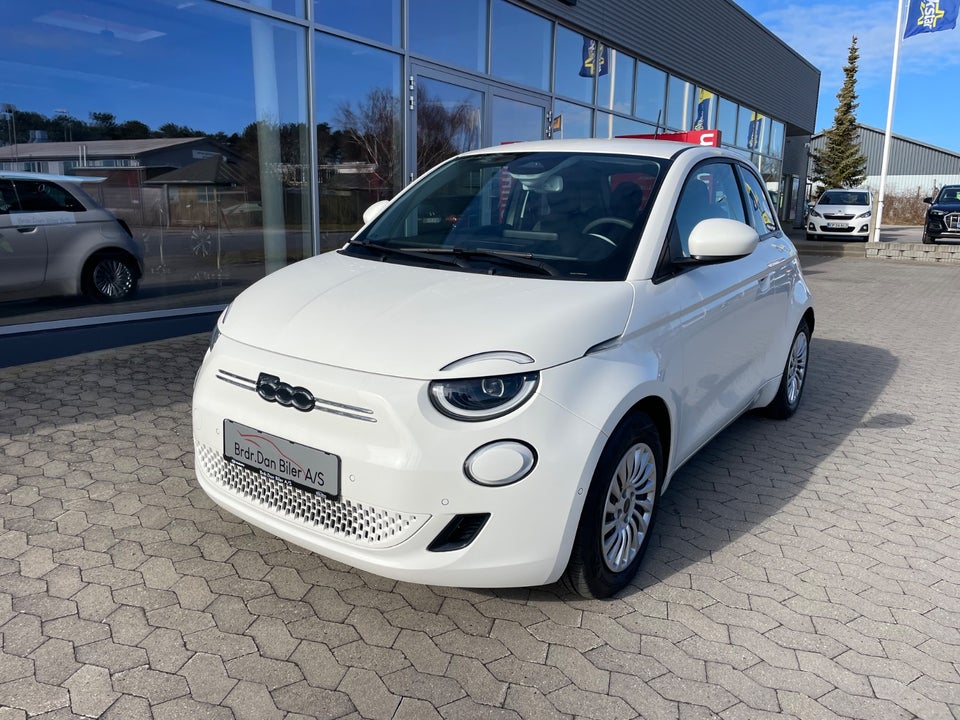 Fiat 500e 42 Icon 3d